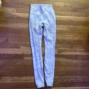 lululemon discontinued wunder under leggings 28’ white camo size 2